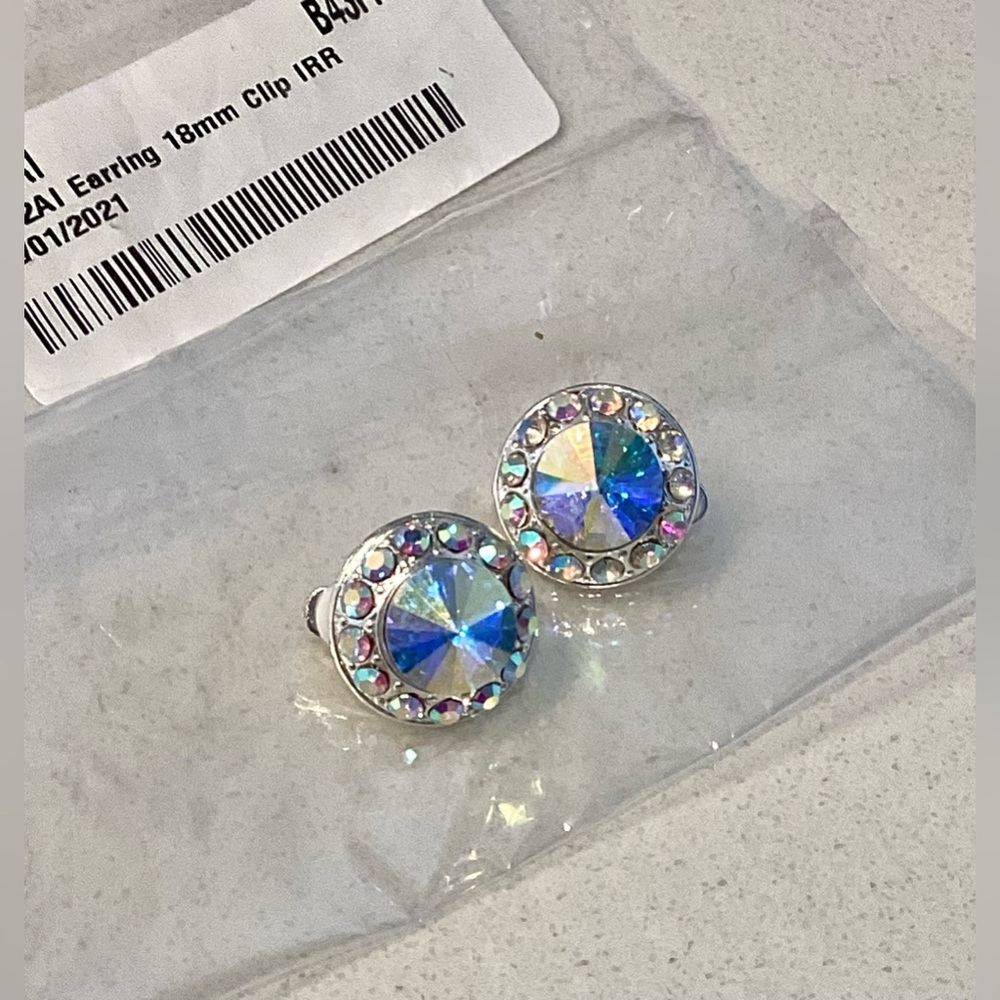 NWT Dancer’s Crystal & Rhinestone Aurora Borealis Earrings - Clip On - Picture 3 of 6